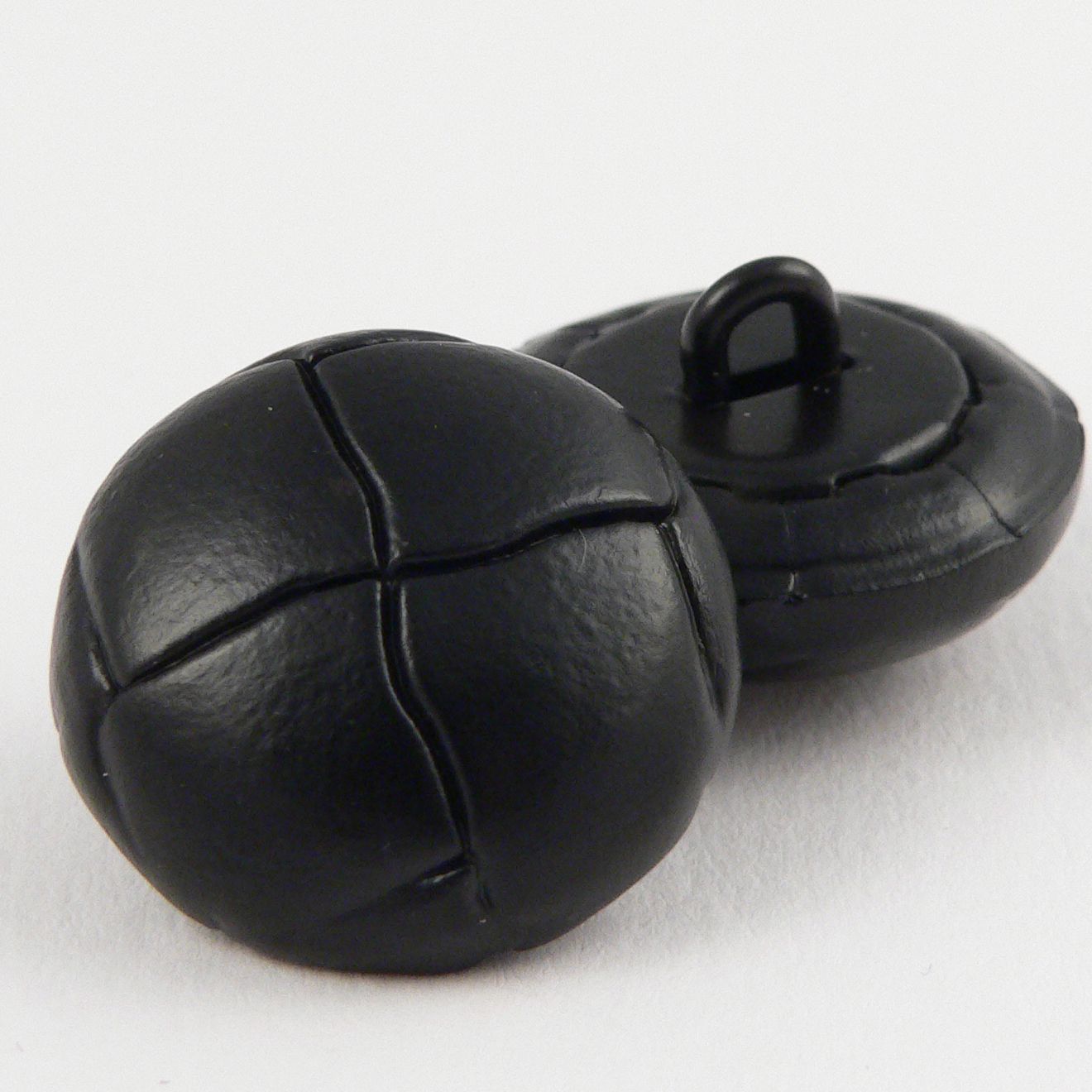 20mm Black Classic Leather Shank Button - Totally Buttons
