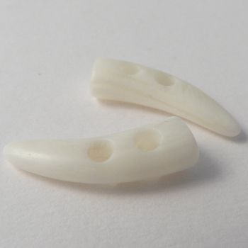 31mm Ivory Marble Effect Toggle 2 Hole Coat Button